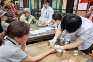 党建共建聚合力 义诊敬老暖民心 —— 百水家园社区开展敬老义诊活动