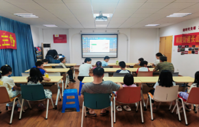 
							AI绘就童心 社区科技课堂妙趣横生