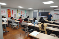 镜头捕捉美好 光影定格生活——江枫苑社区开展摄影实操公益课堂
