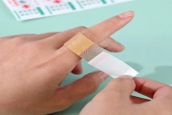 女孩穿上新鞋，突然高烧39℃不退，送医发现全身感染！这个习惯很多人都有