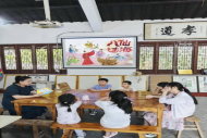 江宁新华书店携手周郎村开展“书香润童心”阅读活动  神话故事与科学知识共筑暑期成长课堂