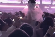 情侣在演唱会求婚遭后排喊“坐下”，拍摄者：自己花大几千购票，只想安静听歌