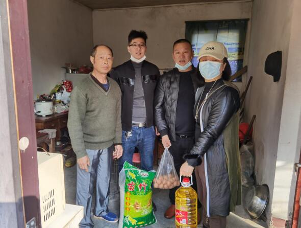 盛江社区：爱心企业送温暖 心系社区暖人心