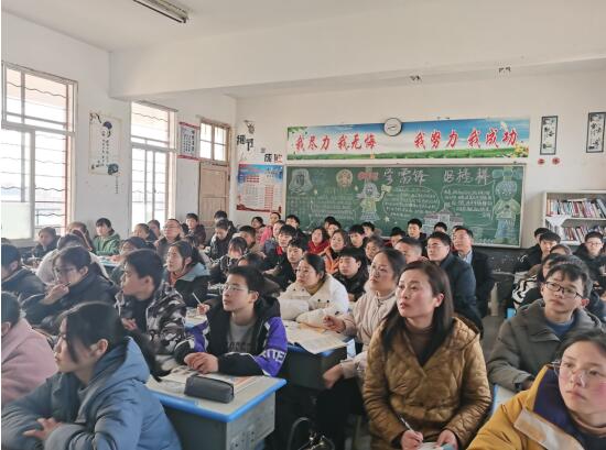 立足课堂推课改 聚焦质量谋发展——滨海县界牌中学开展校际交流活动侧记