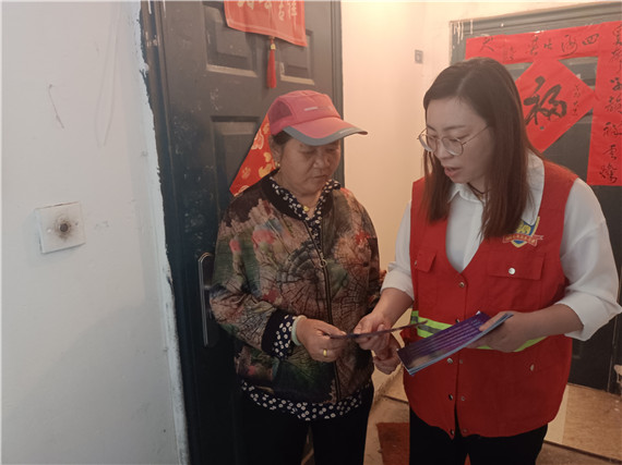 【我为群众办事实】馨康苑社区:反诈宣传“面对面”守护群众“钱袋子”