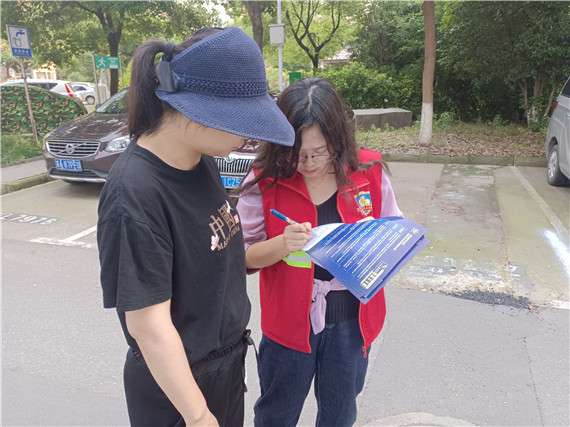 【我为群众办事实】馨康苑社区:反诈宣传“面对面”守护群众“钱袋子”