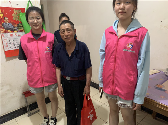 五福家园社区:浓情端午 粽情粽意