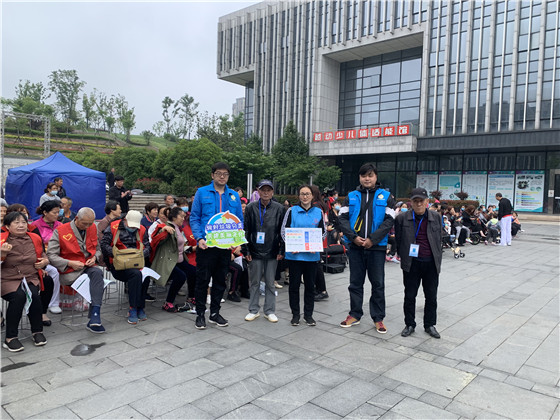 垃圾分类齐参与 共建美丽家园