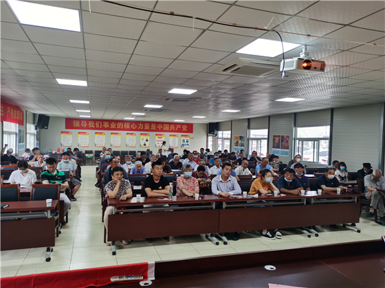 摄山村：书记带头讲党课 党史学习再入心
