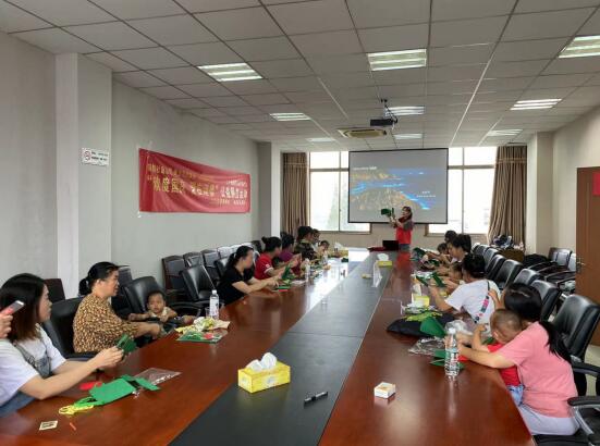 清修村：喜迎国庆佳节 弘扬爱国精神