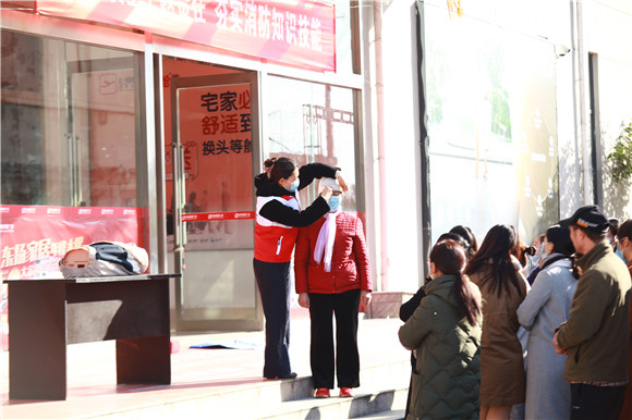 东阳社区举办消防安全应急救援演练活动