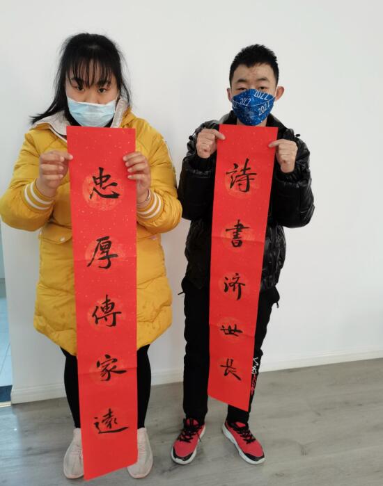 石埠桥社区:开展“迎新春 庆虎年”写福字、送春联活动