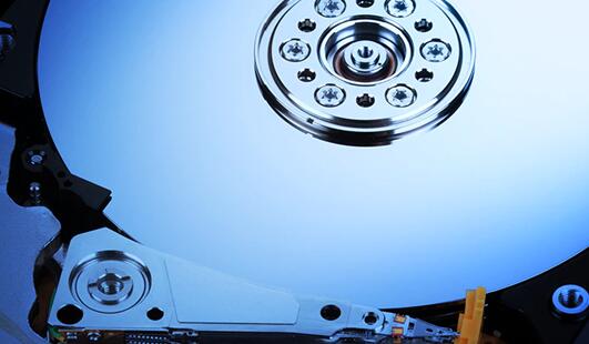 机械硬盘太牙膏!东芝明年30TB、四年后超40TB